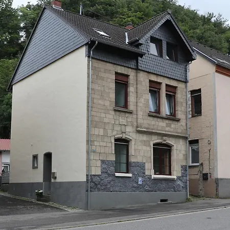 Gemuetliche Im 2og Haus Zur Vulkaneifel * Brohl-Lutzing